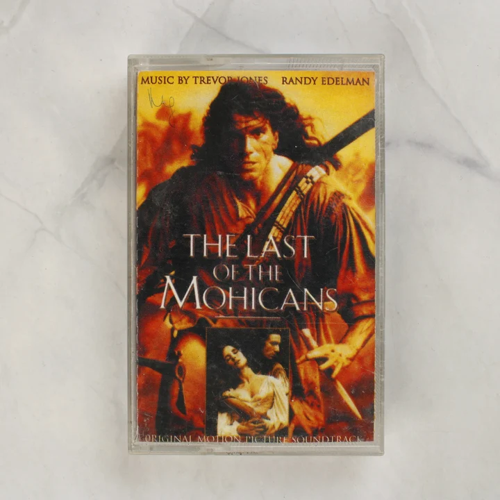 Az utolsó mohikán filmzene kazetta elölnézete a tokban