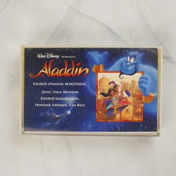 Aladdin eredeti magyar filmzene kazetta elölnézete a tokban
