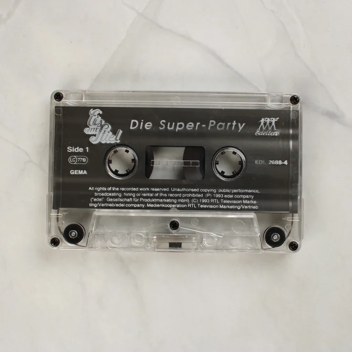 Átlátszó Eis am Stiel Die Superparty magnókazetta