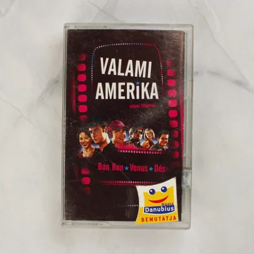 Valami Amerika filmzene kazetta elölnézete tokban