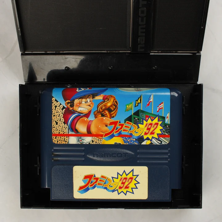 Famista '92 cartridge a nyitott tokban