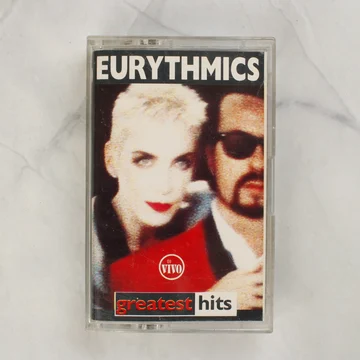 Eurythmics Greatest Hits kazetta elölnézete a tokban