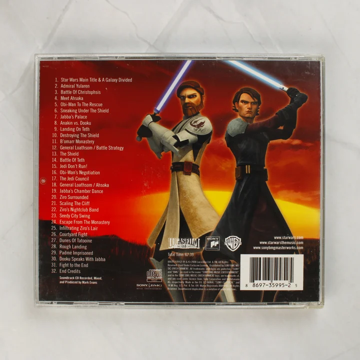 Star Wars The Clone Wars filmzene CD hátlapja a dallistával