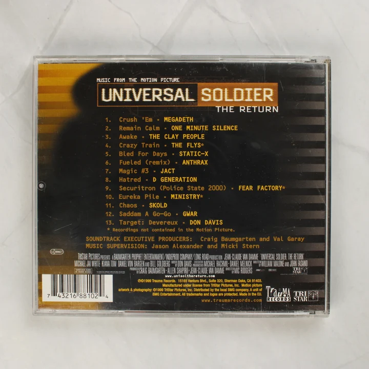 Universal Soldier: The Return filmzene CD hátlapja számlistával