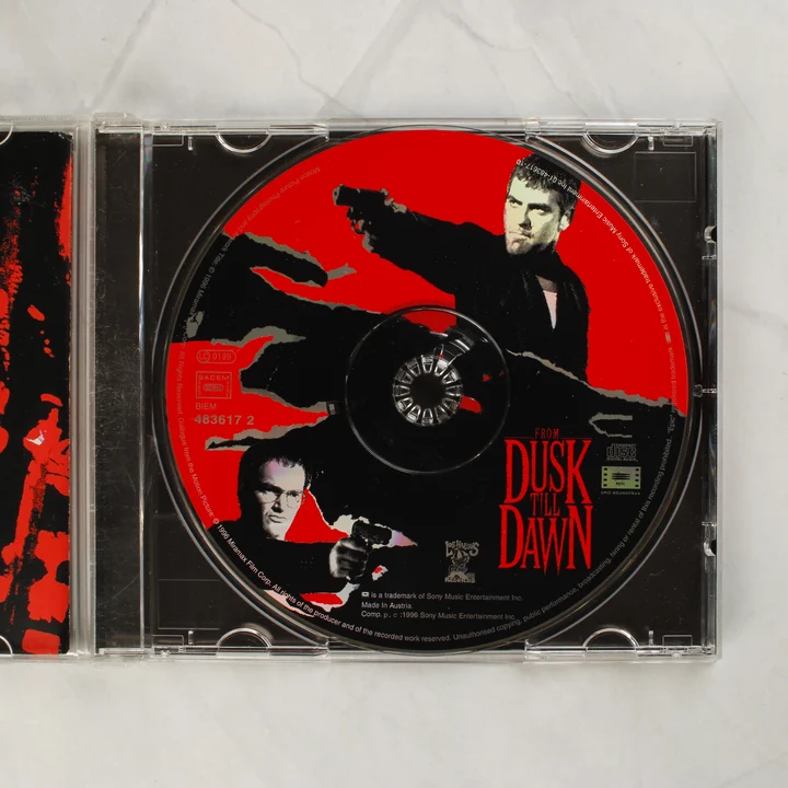 From Dusk Till Dawn nyitott CD-tok a lemezzel