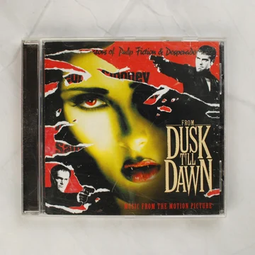 From Dusk Till Dawn filmzene CD elölnézete a tokban