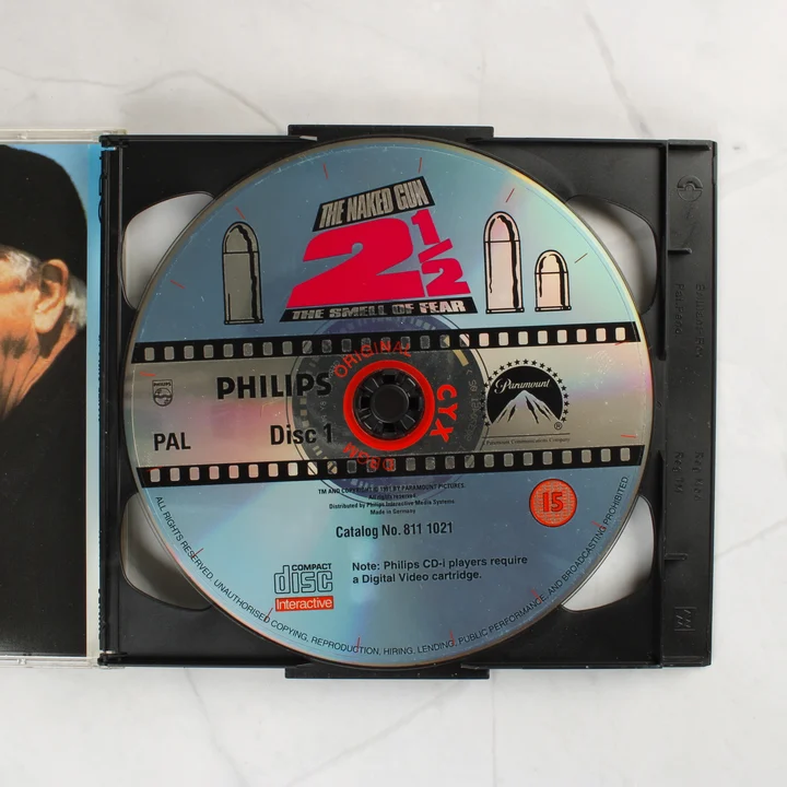 The Naked Gun 2 1/2 CD-i 1. lemez a tokban