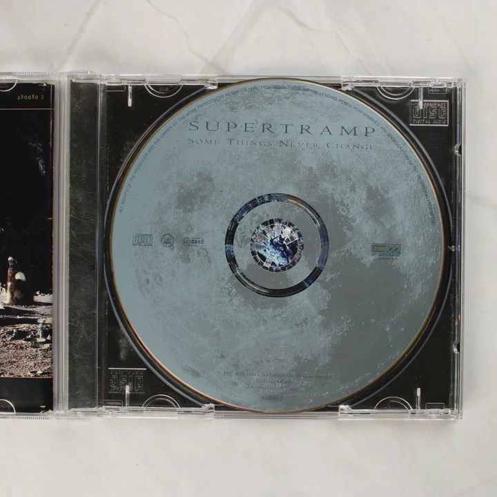 Supertramp Some Things Never Change CD lemez a tokban