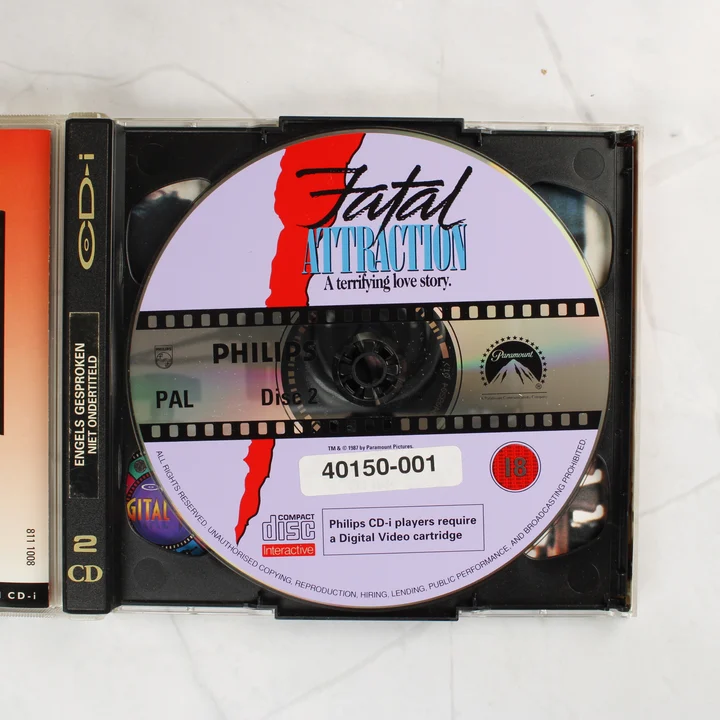 A Fatal Attraction CD-i kiadvány második lemeze a nyitott tokban