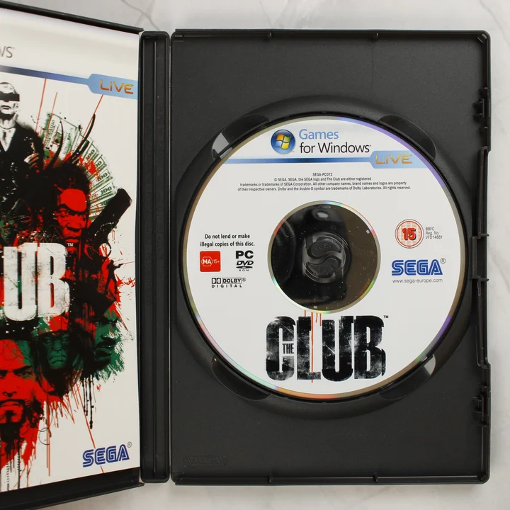 The Club PC videójáték nyitott tokban a lemezzel