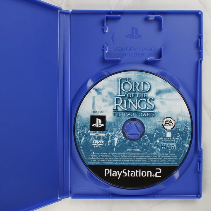 The Lord of the Rings: The Two Towers PS2 lemez a tokban