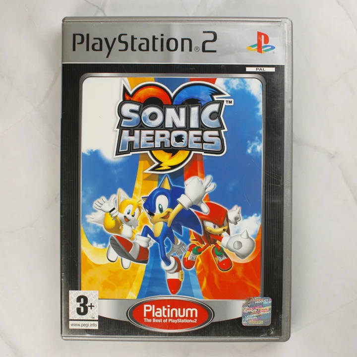 Sonic Heroes PlayStation 2 Platinum kiadás előlapja