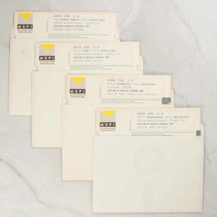 Négy darab 5,25 colos GEOS 128 floppy lemez