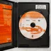 A Half-Life 2 nyitott tokja a DVD lemezzel és a kézikönyvvel.