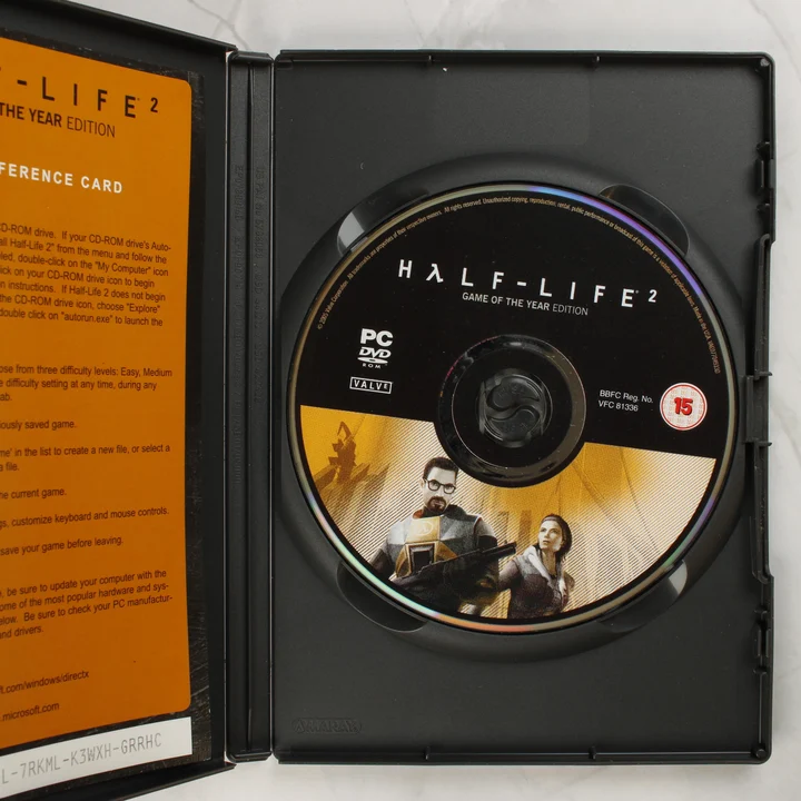 Half-Life 2 GOTY PC belső Half-Life 2 Game of the Year Edition nyitott tok lemezzel