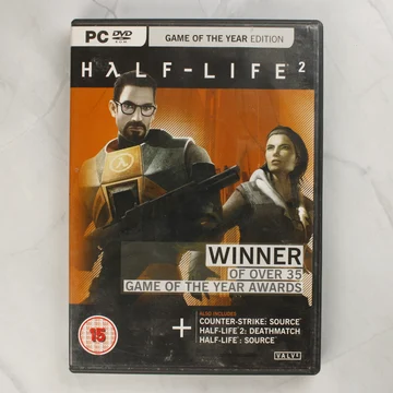Half-Life 2 Game of the Year Edition PC játék borítója