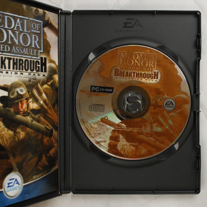 Medal of Honor Breakthrough lemez Medal of Honor Allied Assault Breakthrough nyitott tok és CD