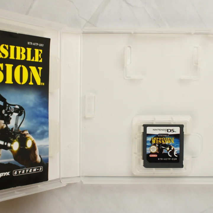 Impossible Mission Nintendo DS belső Nyitott Nintendo DS tok a cartridge-el és a kiskönyvvel