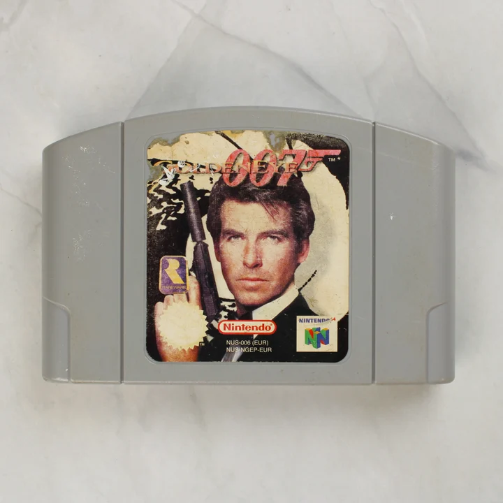 GoldenEye 007 Nintendo 64 cartridge elölnézete
