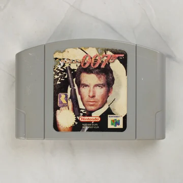 GoldenEye 007 Nintendo 64 cartridge elölnézete