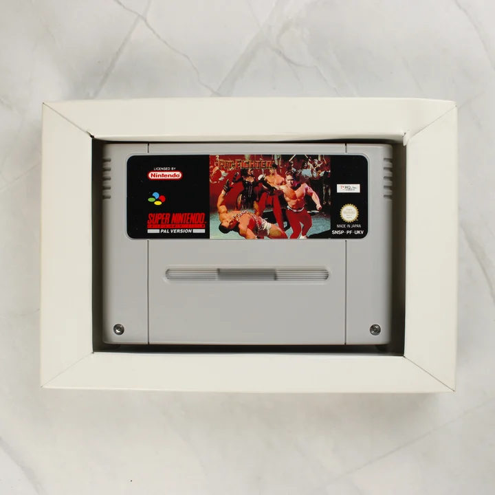 Pit-Fighter SNES cartridge Pit-Fighter SNES cartridge a belső tartóban