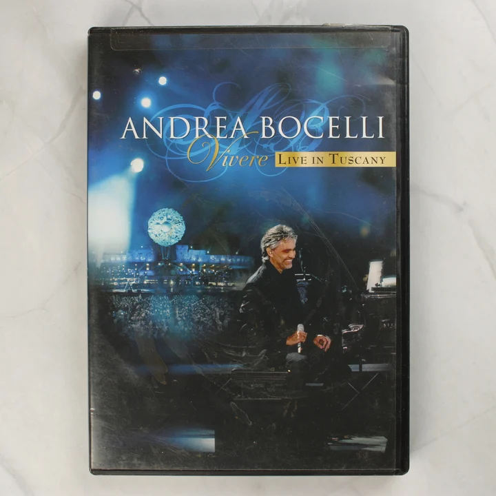 Andrea Bocelli Vivere Live in Tuscany DVD előlap Andrea Bocelli Vivere Live in Tuscany DVD tok előlapja