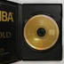 Nyitott ABBA Gold DVD tok az arany lemezzel