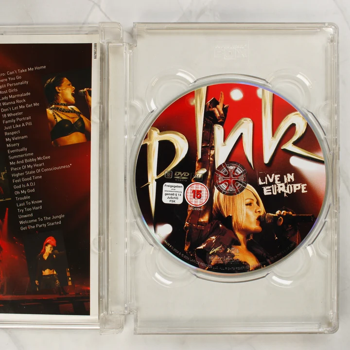 P!nk Live In Europe nyitott tok Nyitott DVD tok a P!nk koncertlemezzel