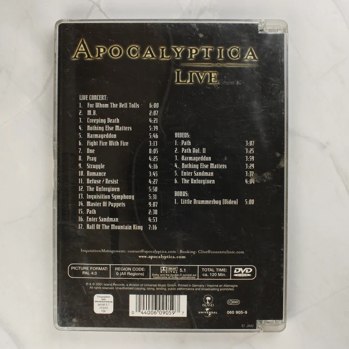 Apocalyptica Live DVD hátlap Apocalyptica Live DVD hátlapja számlistával