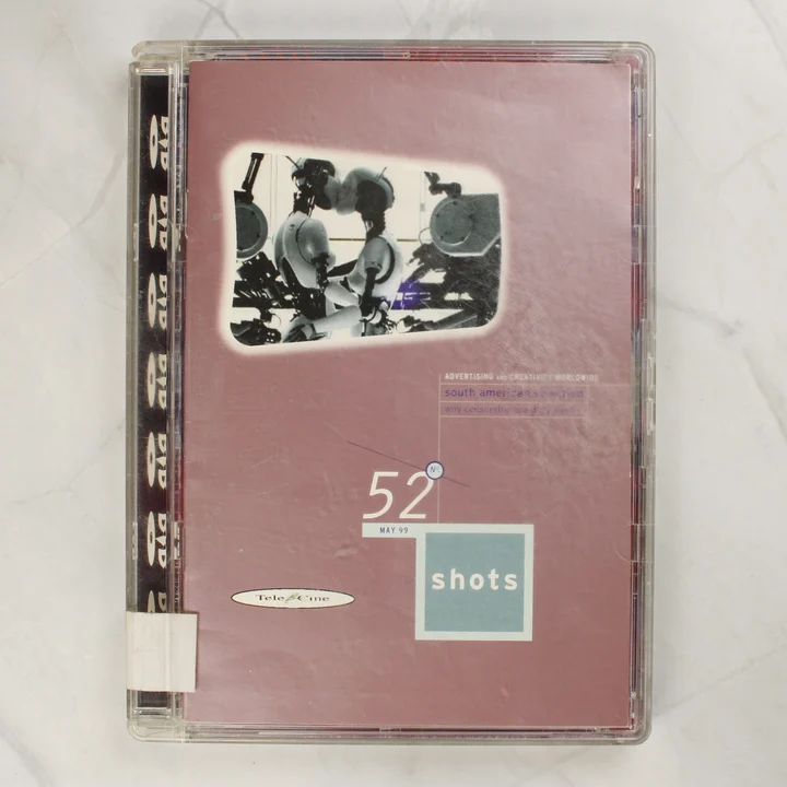 Shots No. 52 DVD előlap Shots No. 52 DVD kiadvány előlapja átlátszó tokban