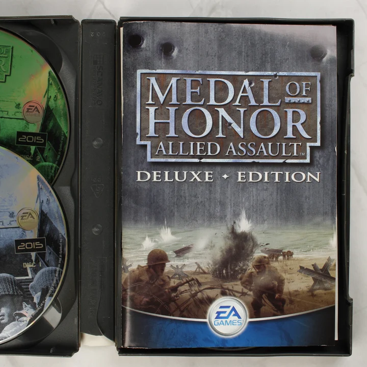 Medal of Honor Allied Assault Deluxe Edition kézikönyv a tokban