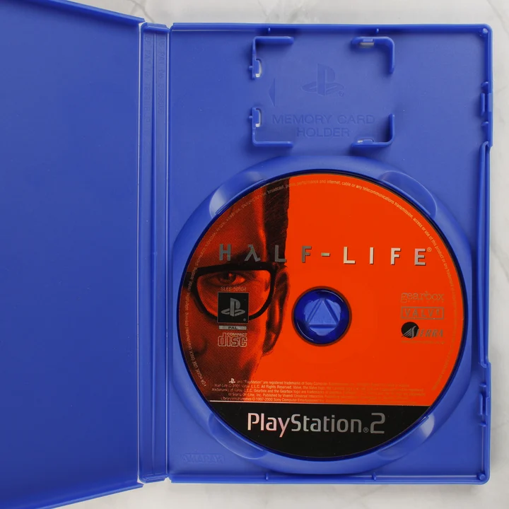 Half-Life PS2 nyitott tok Half-Life PlayStation 2 nyitott tok és lemez