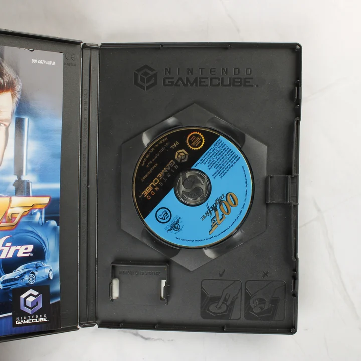 007 Nightfire nyitott tok és lemez