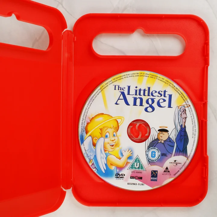 Nyitott DVD tok a The Littlest Angel lemezzel