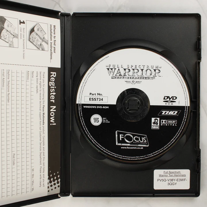 Full Spectrum Warrior Ten Hammers belső tartalom Full Spectrum Warrior: Ten Hammers nyitott tok és lemez