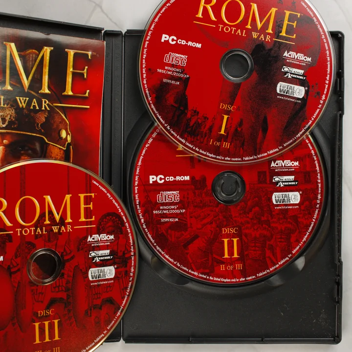 Rome: Total War 3 darab CD-ROM lemez