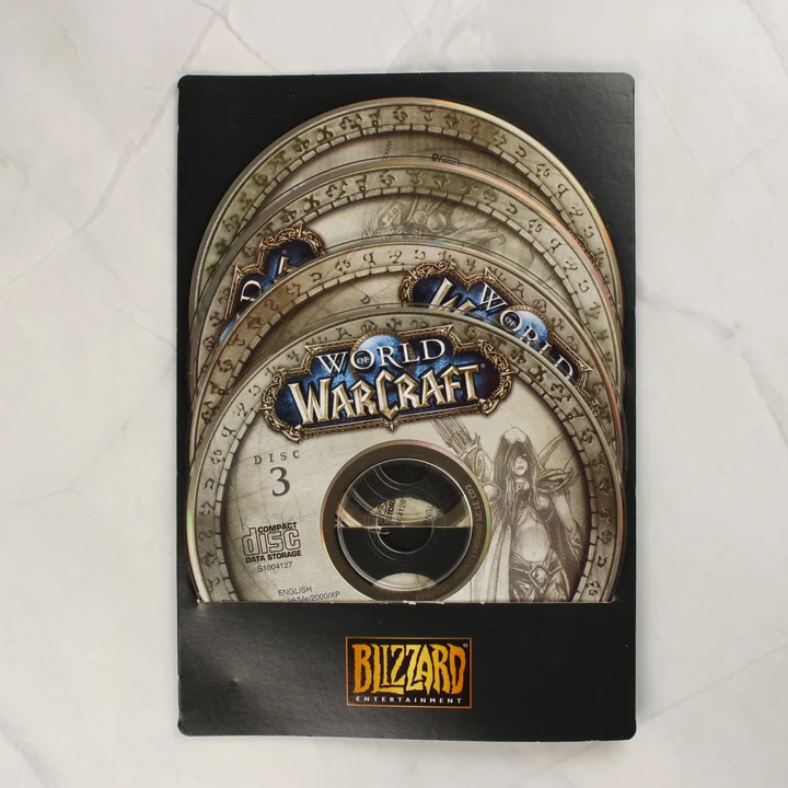World of Warcraft telepítőlemezek papírtartóban