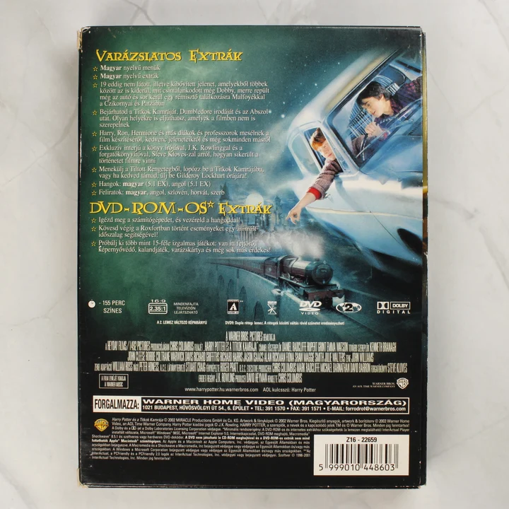 Harry Potter és a Titkok Kamrája DVD hátlap Harry Potter és a Titkok Kamrája DVD hátoldala technikai adatokkal