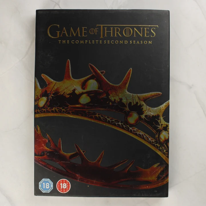 Game of Thrones második évad DVD díszdoboz elölnézete