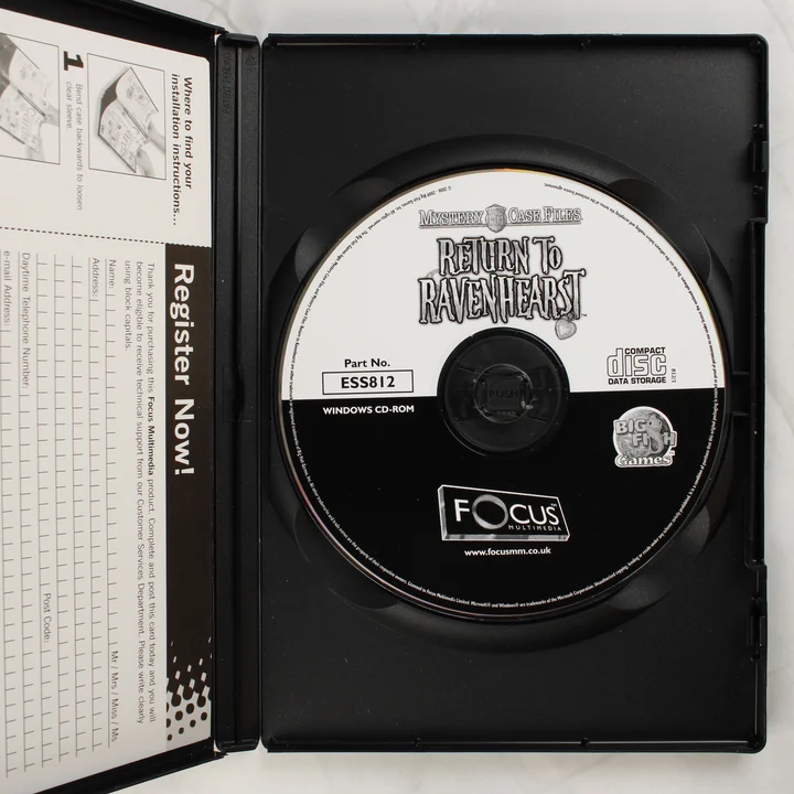 Mystery Case Files: Return to Ravenhearst nyitott tok és lemez