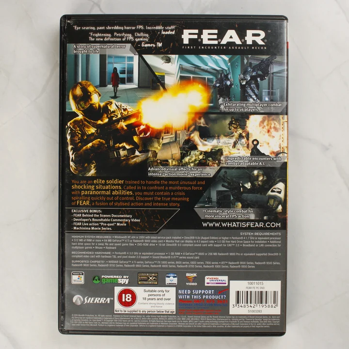 F.E.A.R. PC játék hátlap A F.E.A.R. videójáték tokjának hátoldala a rendszerkövetelményekkel.