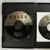Nyitott tok a Delta Force CD-ROM lemezzel