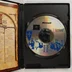 Age of Empires II: The Age of Kings nyitott tok lemezzel és kézikönyvvel