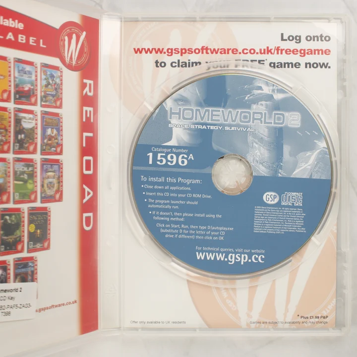 Homeworld 2 PC lemez és belső Nyitott műanyag tok a Homeworld 2 CD-ROM lemezzel és a termékkulccsal