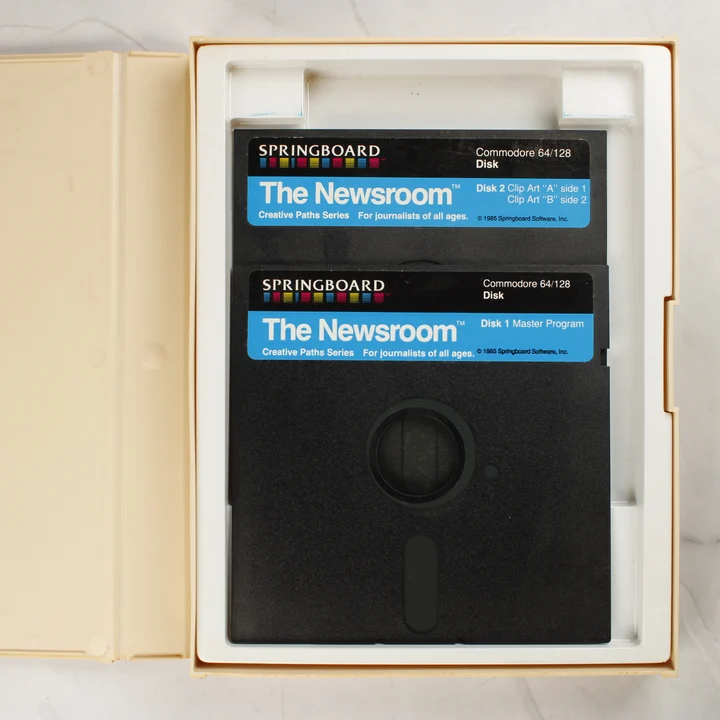 The Newsroom floppy lemezek Két darab 5,25 colos floppy lemez a The Newsroom szoftverhez