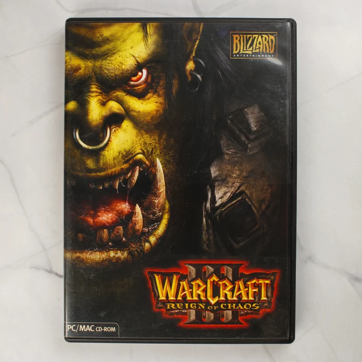 Warcraft III Reign of Chaos előlap Warcraft III: Reign of Chaos videójáték tokjának előlapja ork grafikával