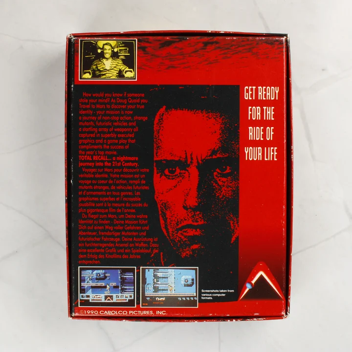 A Total Recall videójáték dobozának hátoldala leírásokkal és képernyőfotókkal.