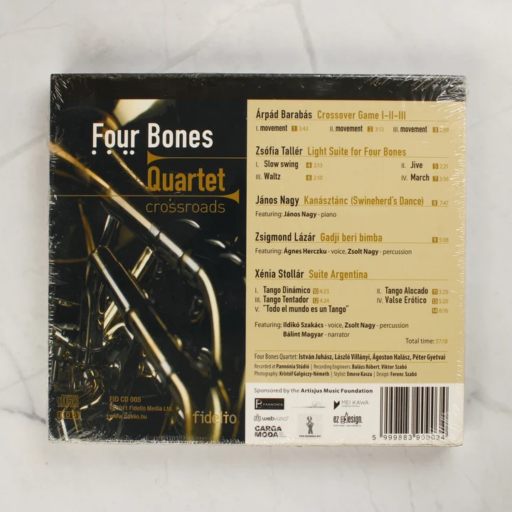 Four Bones Quartet Crossroads CD album hátlapja számlistával