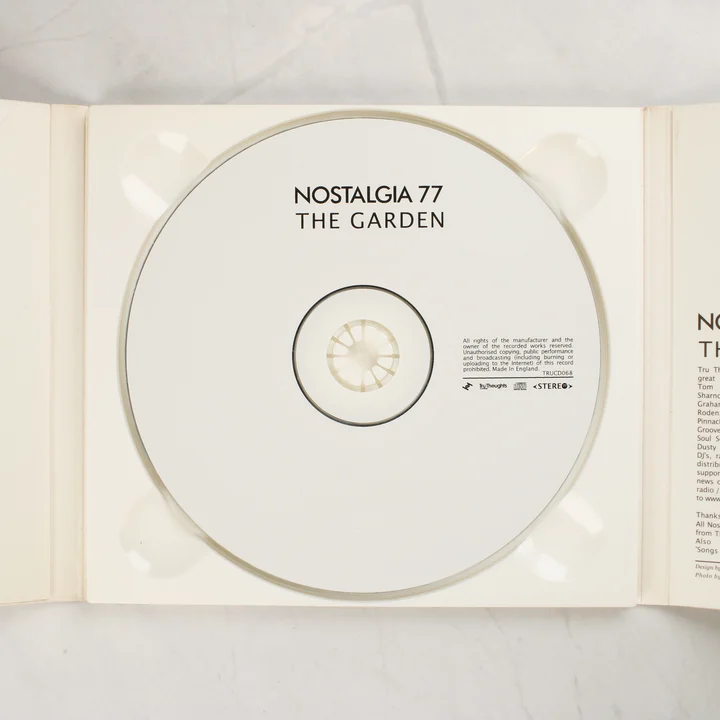 Nostalgia 77 The Garden CD lemez a tokban
