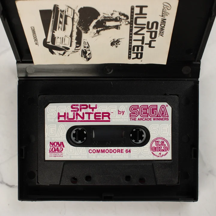 Spy Hunter C64 kazetta Spy Hunter Commodore 64 kazetta a nyitott tokban